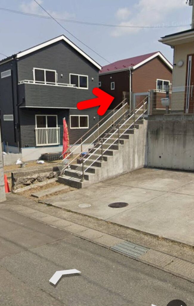 こちらの戸建てが『ベルフィオーレ仙台八木山店』です!駐車場3台完備♪